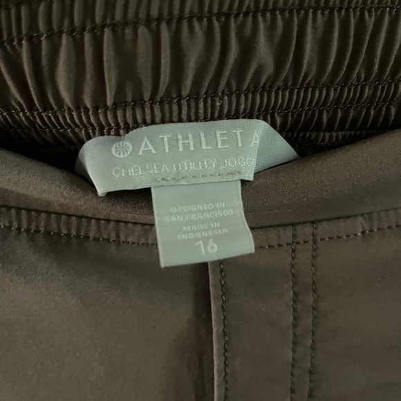 Athleta Chelsea Utility Jogger size 16 like new - Picture 6 of 10
